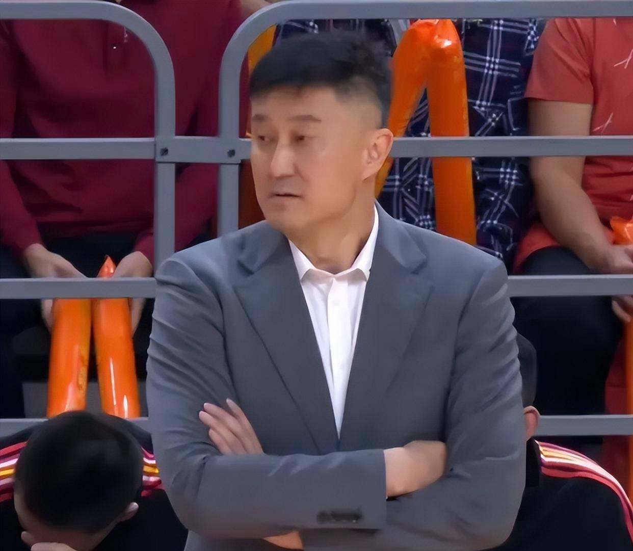 Kaiyun开云APP下载今夜广东宏远复出首秀——德甲节点到来深圳男篮刷新队史纪录备战意甲之后，拜仁慕尼黑今夜造点机会的简单介绍